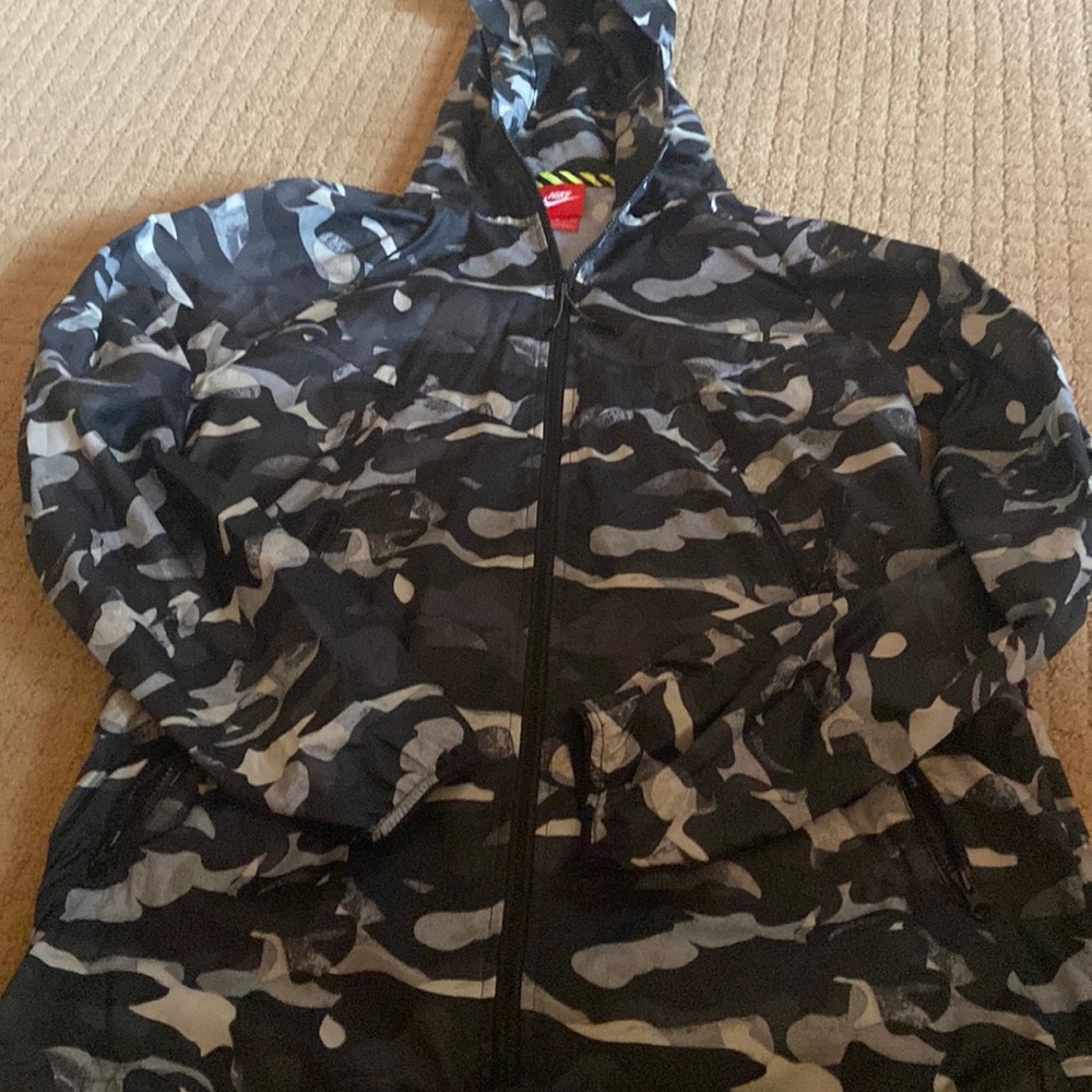Nike full zip windbreaker with hood